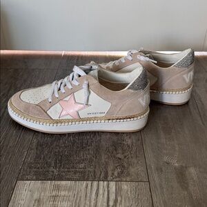 Vintage Havana Cream and White Women's Sneakers